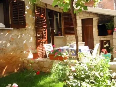 Ferienwohnung für 2 Personen (28 m²) in Mali Lošinj 1/10