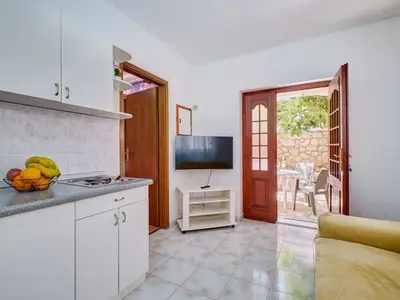 Ferienwohnung für 3 Personen in Mali Lošinj 3/9