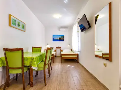 Ferienwohnung für 4 Personen (46 m²) in Mali Lošinj 5/10