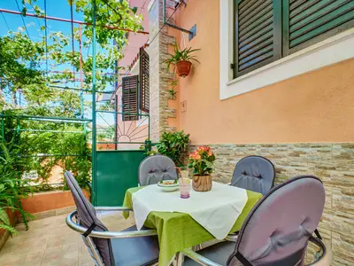 Ferienwohnung für 2 Personen (37 m²) in Mali Lošinj 1/10