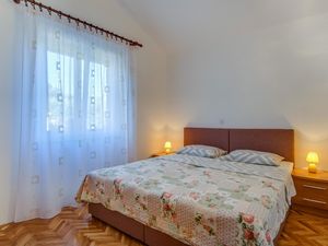 22807457-Ferienwohnung-5-Mali Lošinj-300x225-1