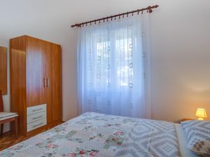 22807457-Ferienwohnung-5-Mali Lošinj-300x225-3