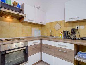 23780688-Ferienwohnung-2-Mali Lošinj-300x225-5