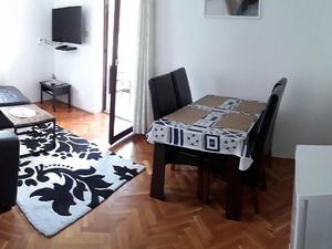 22808539-Ferienwohnung-3-Mali Lošinj-300x225-2