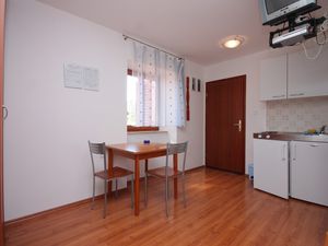 18688613-Ferienwohnung-2-Mali Lošinj-300x225-1