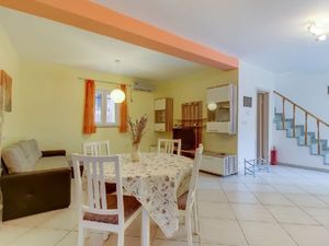 19285635-Ferienwohnung-0-Mali Lošinj-300x225-4