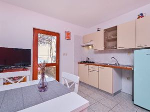 19285972-Ferienwohnung-0-Mali Lošinj-300x225-4