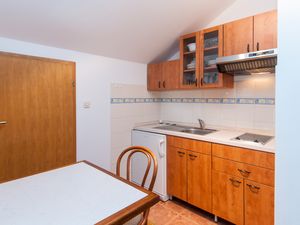 19378708-Ferienwohnung-3-Mali Lošinj-300x225-3