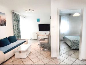 22807719-Ferienwohnung-3-Mali Lošinj-300x225-0