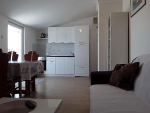 22808909-Ferienwohnung-4-Mali Lošinj-300x225-2