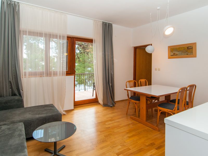 23927387-Ferienwohnung-3-Mali Lošinj-800x600-2