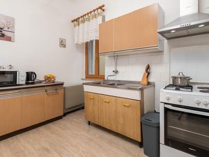 23758875-Ferienwohnung-4-Mali Lošinj-300x225-4