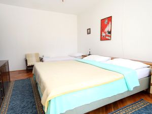 18321619-Ferienwohnung-5-Mali Lošinj-300x225-4