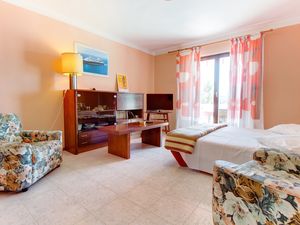 18510751-Ferienwohnung-4-Mali Lošinj-300x225-1