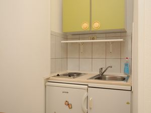 18688078-Ferienwohnung-2-Mali Lošinj-300x225-2