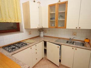 18790035-Ferienwohnung-2-Mali Lošinj-300x225-2