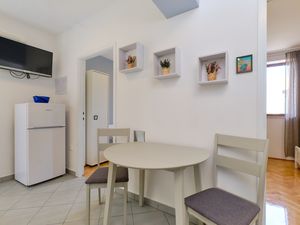 18779923-Ferienwohnung-3-Mali Lošinj-300x225-3