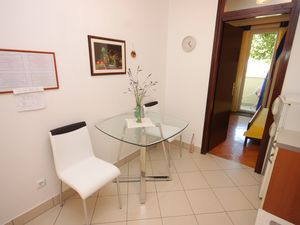 18780895-Ferienwohnung-2-Mali Lošinj-300x225-1