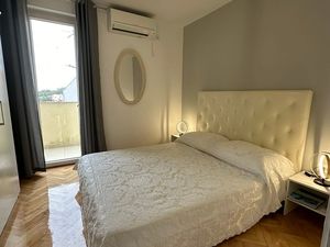 18780895-Ferienwohnung-2-Mali Lošinj-300x225-5