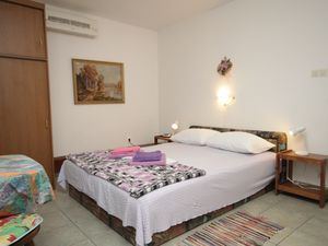 19050835-Ferienwohnung-2-Mali Lošinj-300x225-3