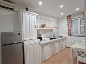 19128065-Ferienwohnung-2-Mali Lošinj-300x225-5