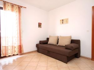 19127063-Ferienwohnung-2-Mali Lošinj-300x225-1