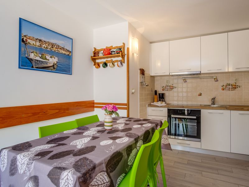 19127256-Ferienwohnung-4-Mali Lošinj-800x600-2