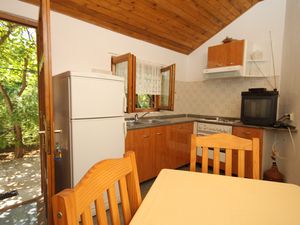 19128746-Ferienwohnung-2-Mali Lošinj-300x225-3