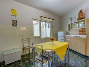 19225871-Ferienwohnung-3-Mali Lošinj-300x225-1