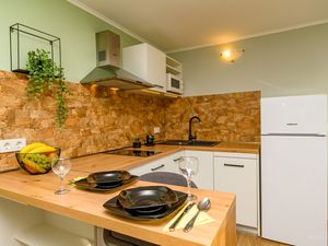 21759361-Ferienwohnung-2-Mali Lošinj-300x225-5