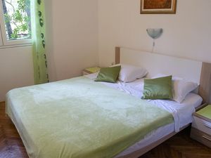 22067491-Ferienwohnung-3-Mali Lošinj-300x225-4