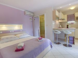 22630415-Ferienwohnung-2-Mali Lošinj-300x225-3