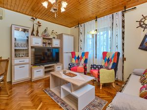 23438832-Ferienwohnung-4-Mali Lošinj-300x225-1