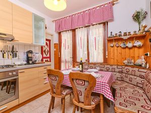 23438832-Ferienwohnung-4-Mali Lošinj-300x225-5