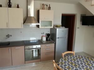 23458536-Ferienwohnung-4-Mali Lošinj-300x225-1