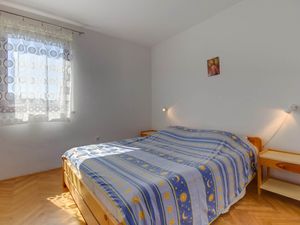 23458536-Ferienwohnung-4-Mali Lošinj-300x225-3