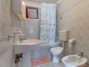 23458536-Ferienwohnung-4-Mali Lošinj-300x225-5