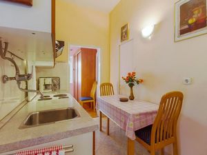 23663757-Ferienwohnung-4-Mali Lošinj-300x225-1