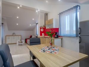 24000415-Ferienwohnung-4-Mali Lošinj-300x225-4