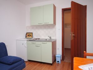 23929973-Ferienwohnung-4-Mali Lošinj-300x225-4