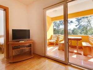 23930012-Ferienwohnung-4-Mali Lošinj-300x225-2