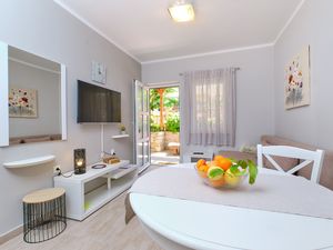 23932161-Ferienwohnung-2-Mali Lošinj-300x225-4