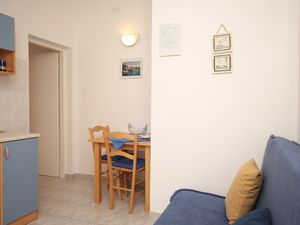 23929999-Ferienwohnung-3-Mali Lošinj-300x225-2