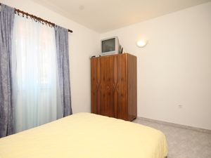 23929999-Ferienwohnung-3-Mali Lošinj-300x225-5