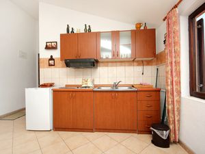 23926629-Ferienwohnung-2-Mali Lošinj-300x225-3