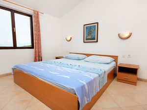 23926629-Ferienwohnung-2-Mali Lošinj-300x225-4