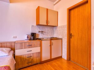 22808103-Ferienwohnung-2-Mali Lošinj-300x225-4