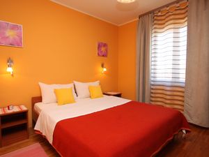 23929982-Ferienwohnung-2-Mali Lošinj-300x225-5