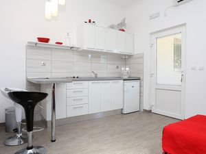 18697780-Ferienwohnung-2-Mali Ston-300x225-5