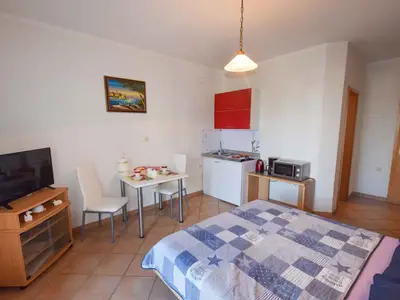 Ferienwohnung für 2 Personen (22 m²) in Malinska 8/10